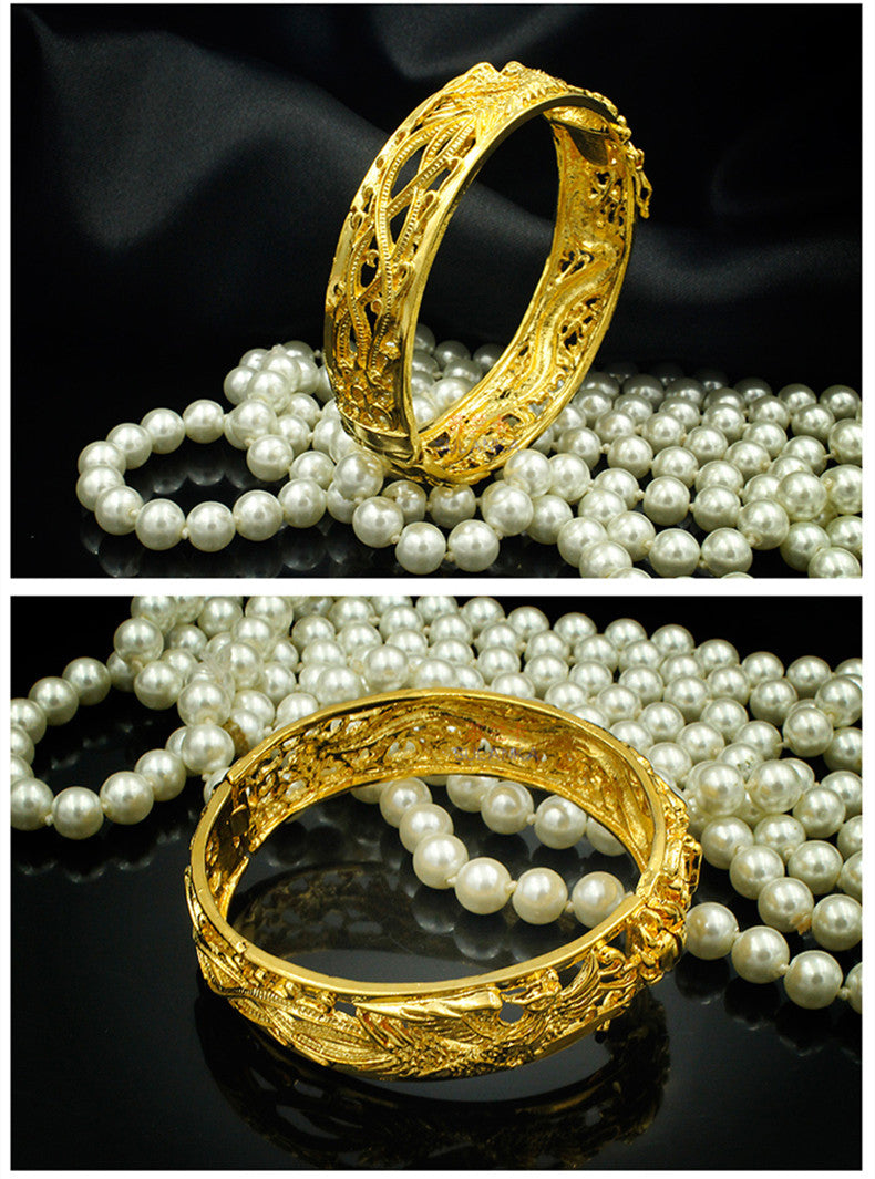 Gold-Plated Hollow Dragon And Phoenix Bracelets Bridal Wedding Jewelry Products Sand Gold-Plated Bracelets Will Not Fade For A Long Time