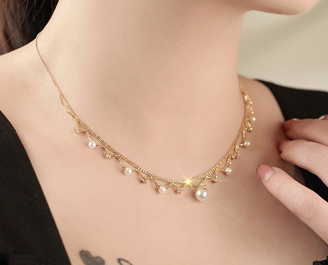 18K Womens Pearl Necklace