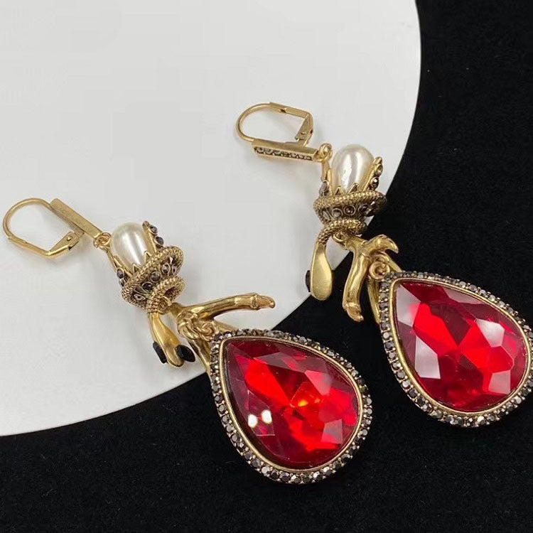 Women's Pearl Rhinestone With Ruby Earrings