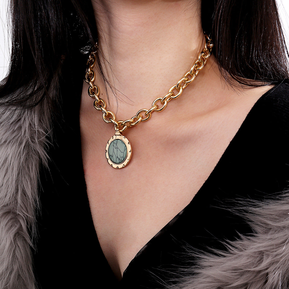 Exaggerated geometric large round necklace