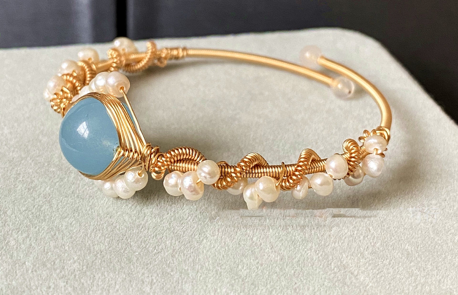 GoldWrapped Handmade Bracelet Hailan Baohai Sapphire Natural White Pearl Bracelet