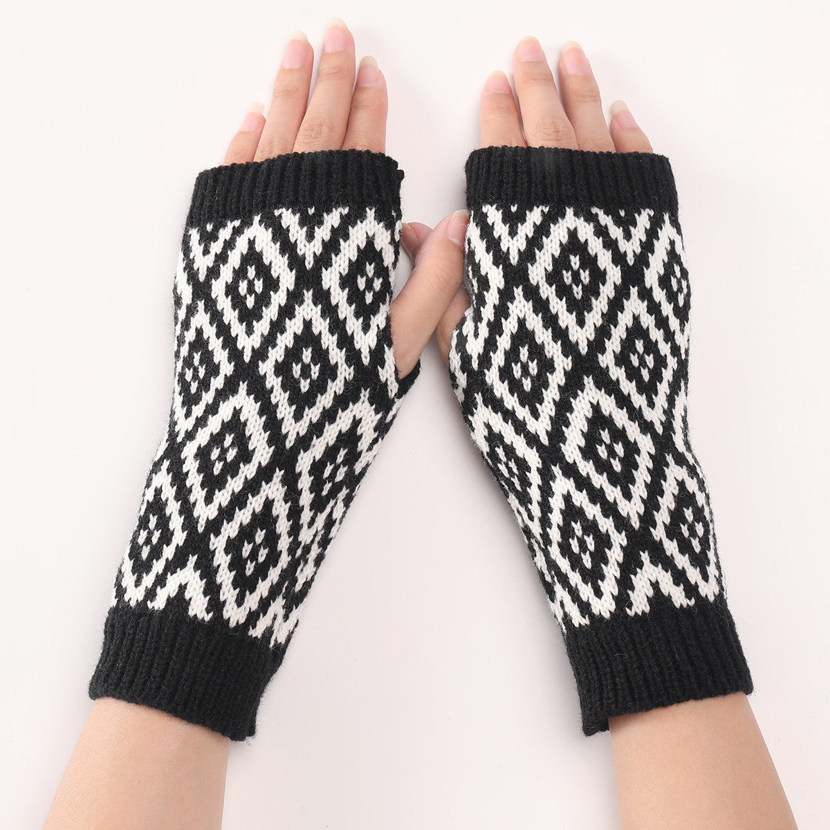 Colorblock Diamond Fingerless Wool Cycling Gloves