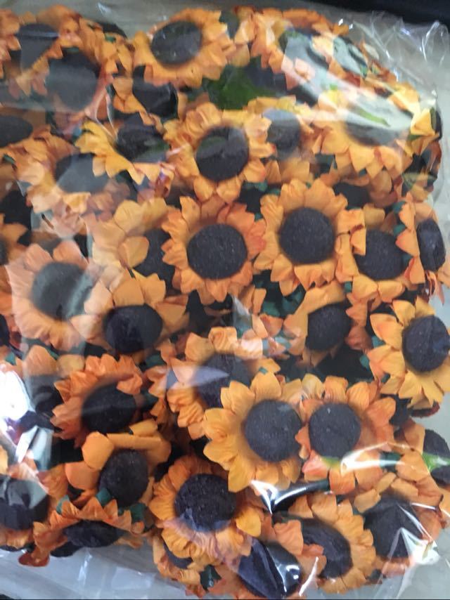 SUNFLOWER Diy Garland Accessories Wedding Candies Box Accessories Small Sunflower Bouquet